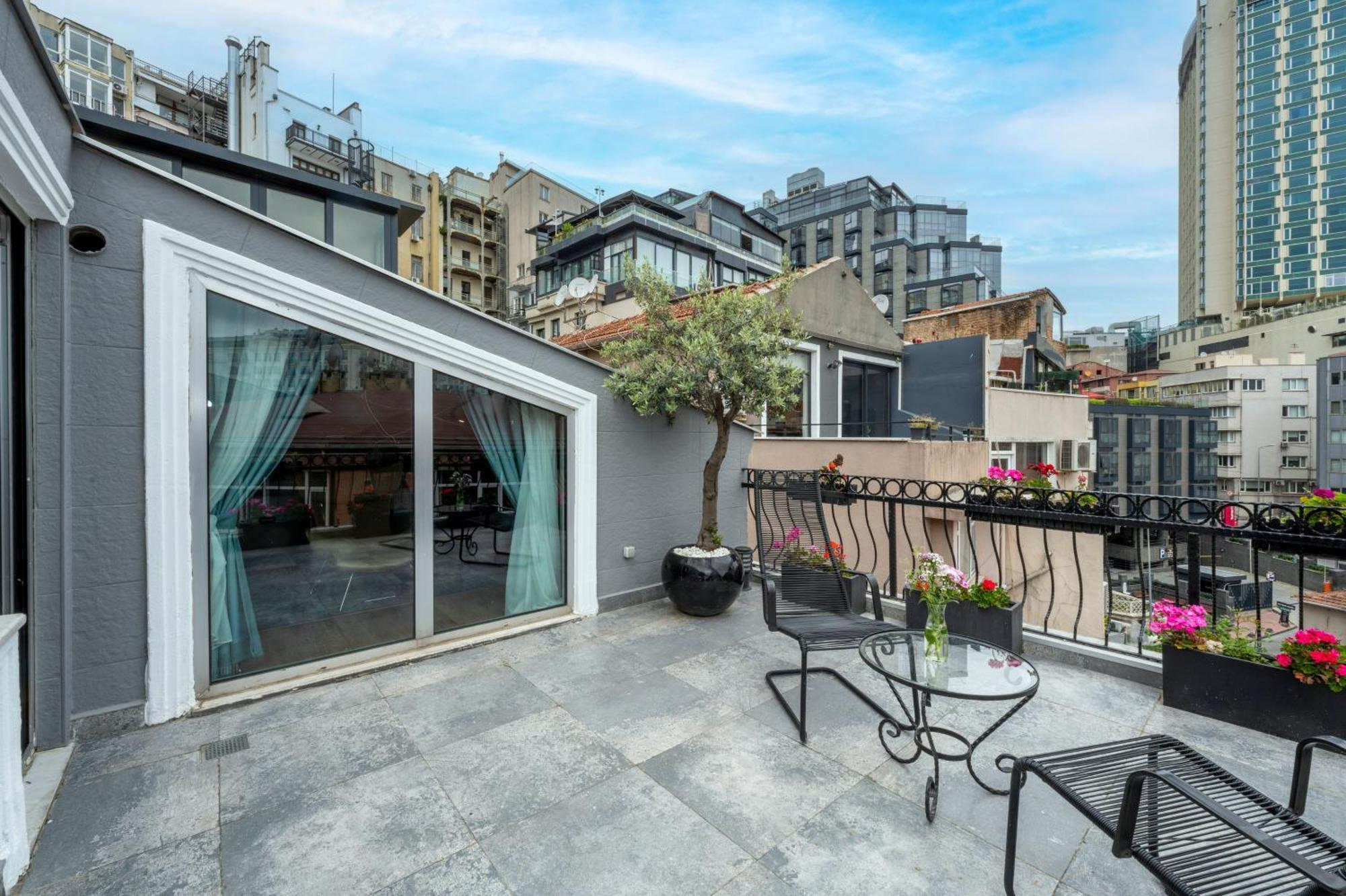 The Marions Suite - Central Comfortable Stay In Taksim — Photos 1